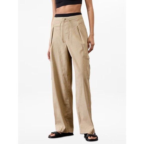 NWT Athleta Paradise Straight Leg Cargo Pants Tan Khaki Large L New - Picture 1 of 7